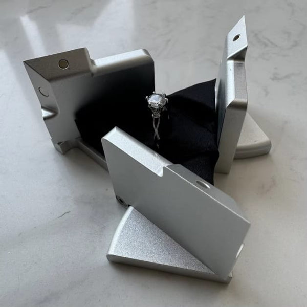 Cube Promise Ring Box (Silver)