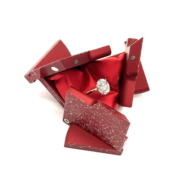 Cube Promise Ring Box (Star Red)